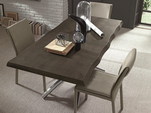 Fahrenheit fixed or extendible dining table with metal frame by Altacom Italia