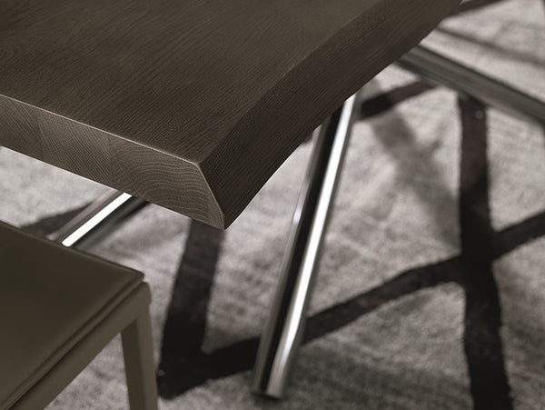 Fahrenheit fixed or extendible dining table with metal frame by Altacom Italia