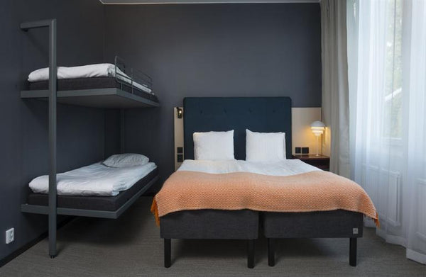 La Literal divstāvu nolokāma gulta, Spānija