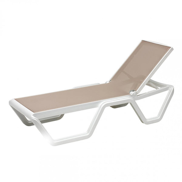 VELA sun bed, stackable up to 20 pcs