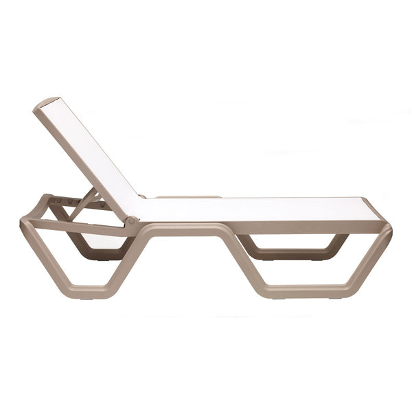 VELA sun bed, stackable up to 20 pcs
